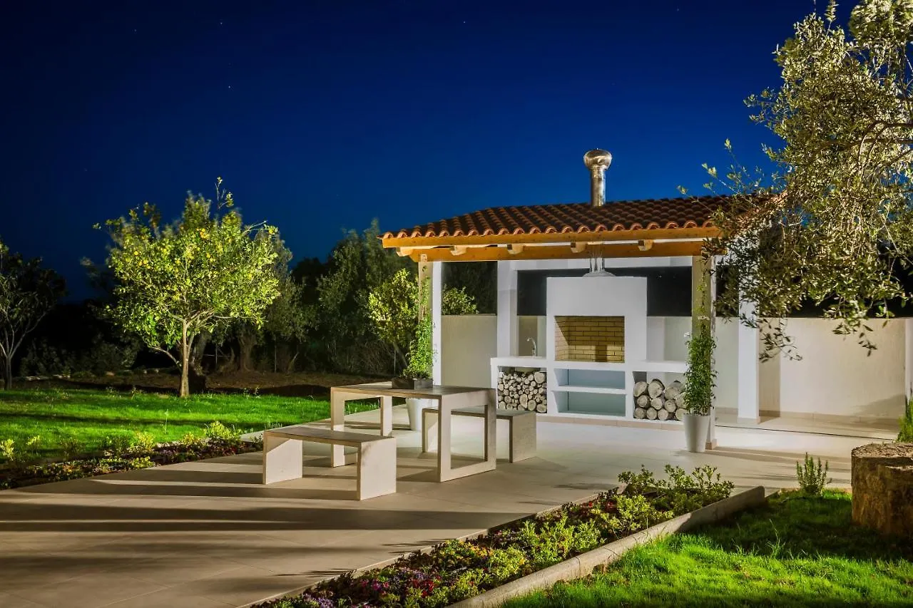 הוילה Pesádha Olea O' Luxury Living 0*,  יוון